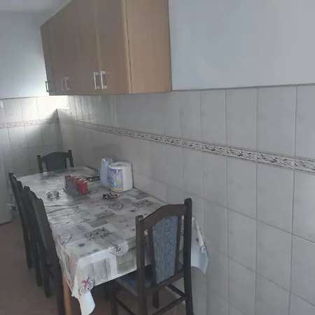 Apartman Vojne * Mostar