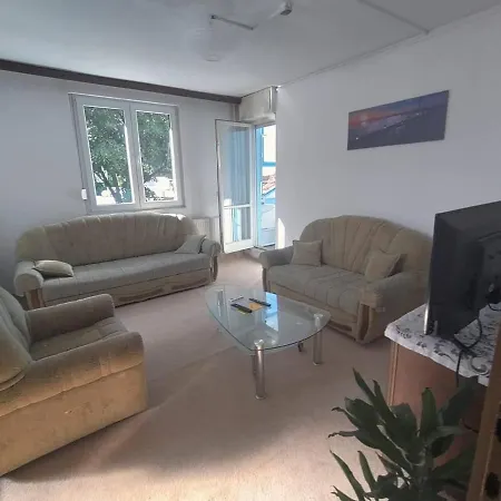 Apartman Vojne